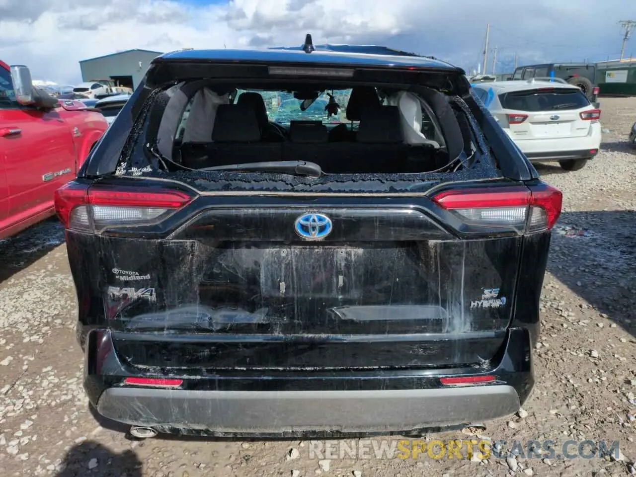 6 Photograph of a damaged car 4T3T6RFV4NU080053 TOYOTA RAV4 2022