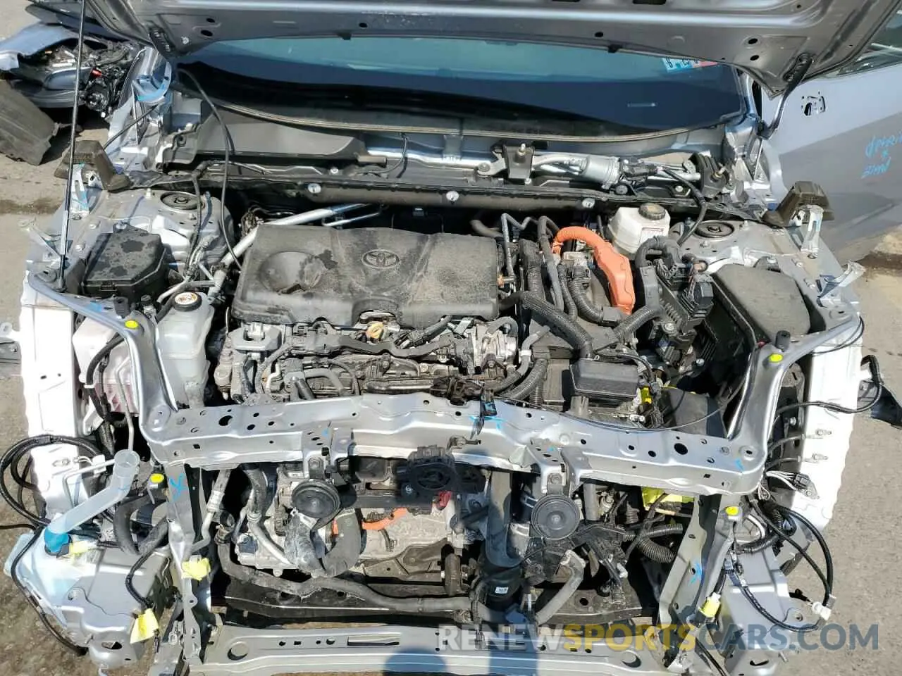 11 Photograph of a damaged car 4T3T6RFV6NU072438 TOYOTA RAV4 2022