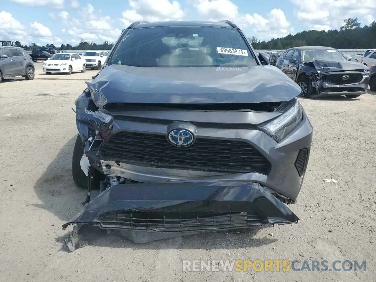 5 Photograph of a damaged car 4T3T6RFV6NU096108 TOYOTA RAV4 2022