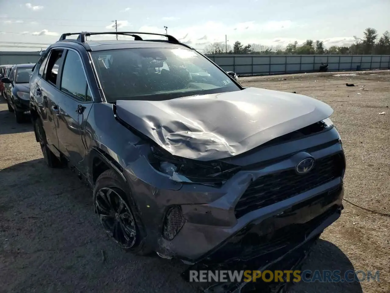 1 Photograph of a damaged car 4T3T6RFV7NU082542 TOYOTA RAV4 2022