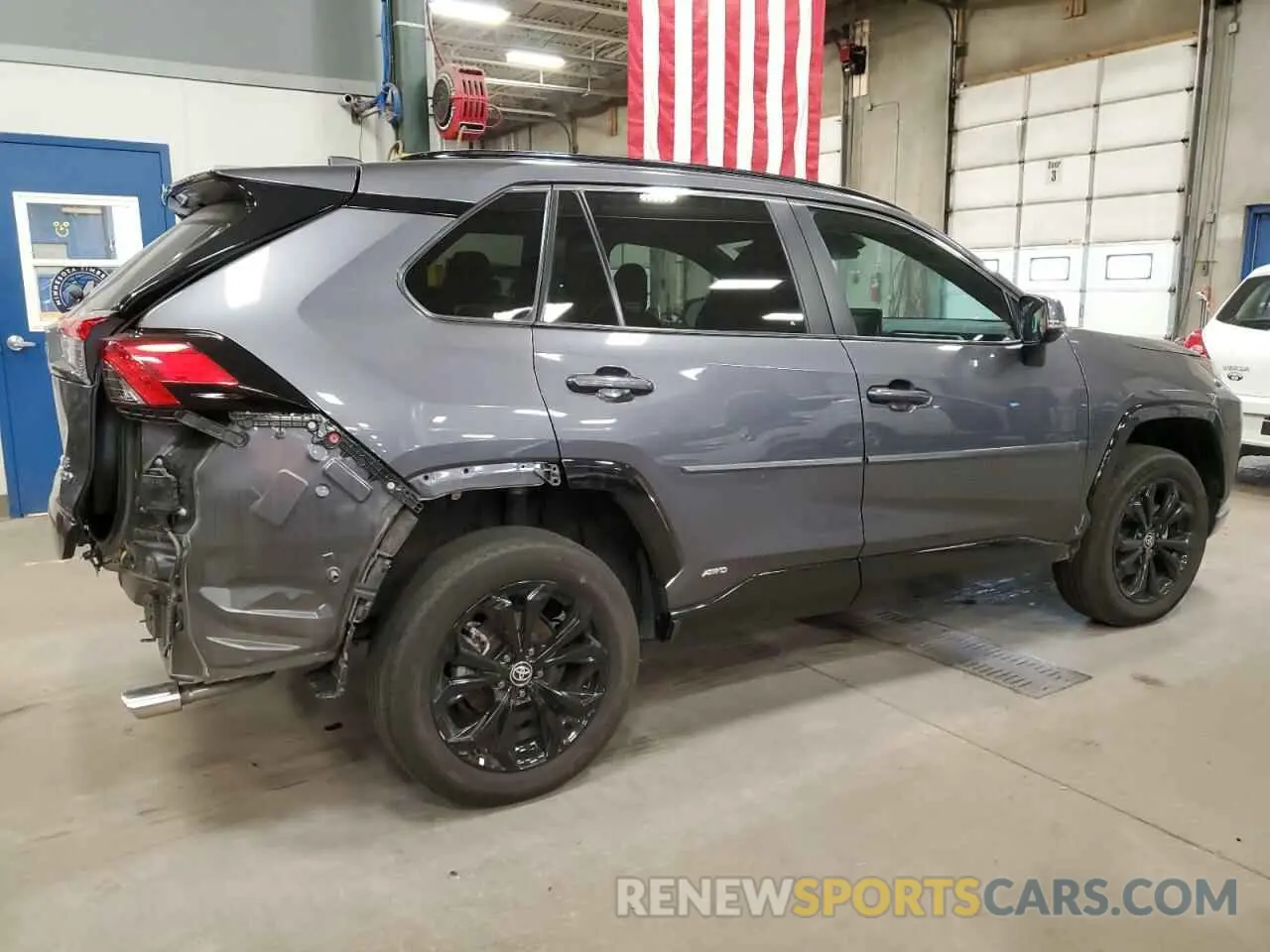 3 Photograph of a damaged car 4T3T6RFV8NU085398 TOYOTA RAV4 2022