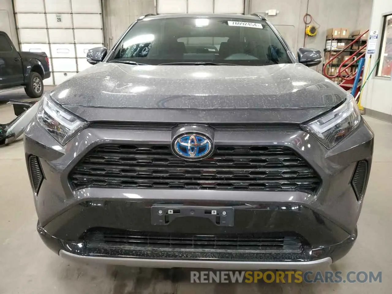 5 Photograph of a damaged car 4T3T6RFV8NU085398 TOYOTA RAV4 2022