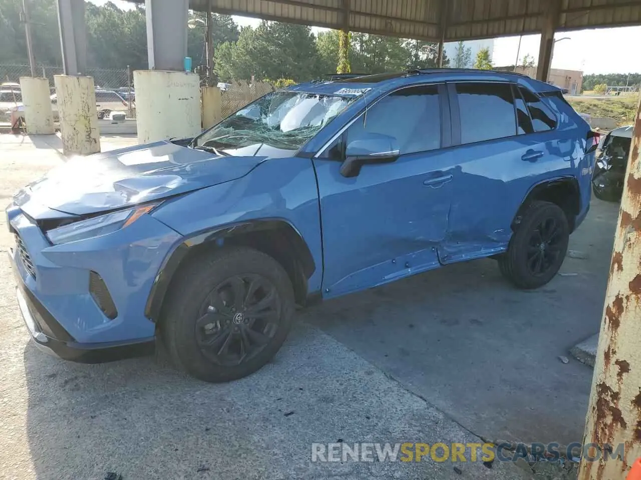 1 Photograph of a damaged car 4T3T6RFV9NU093932 TOYOTA RAV4 2022