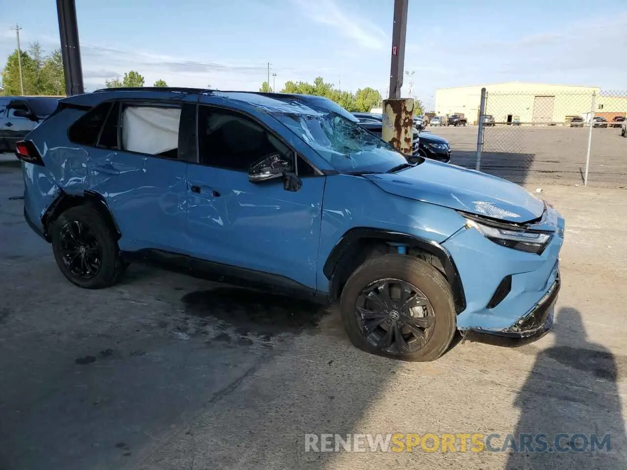 4 Photograph of a damaged car 4T3T6RFV9NU093932 TOYOTA RAV4 2022