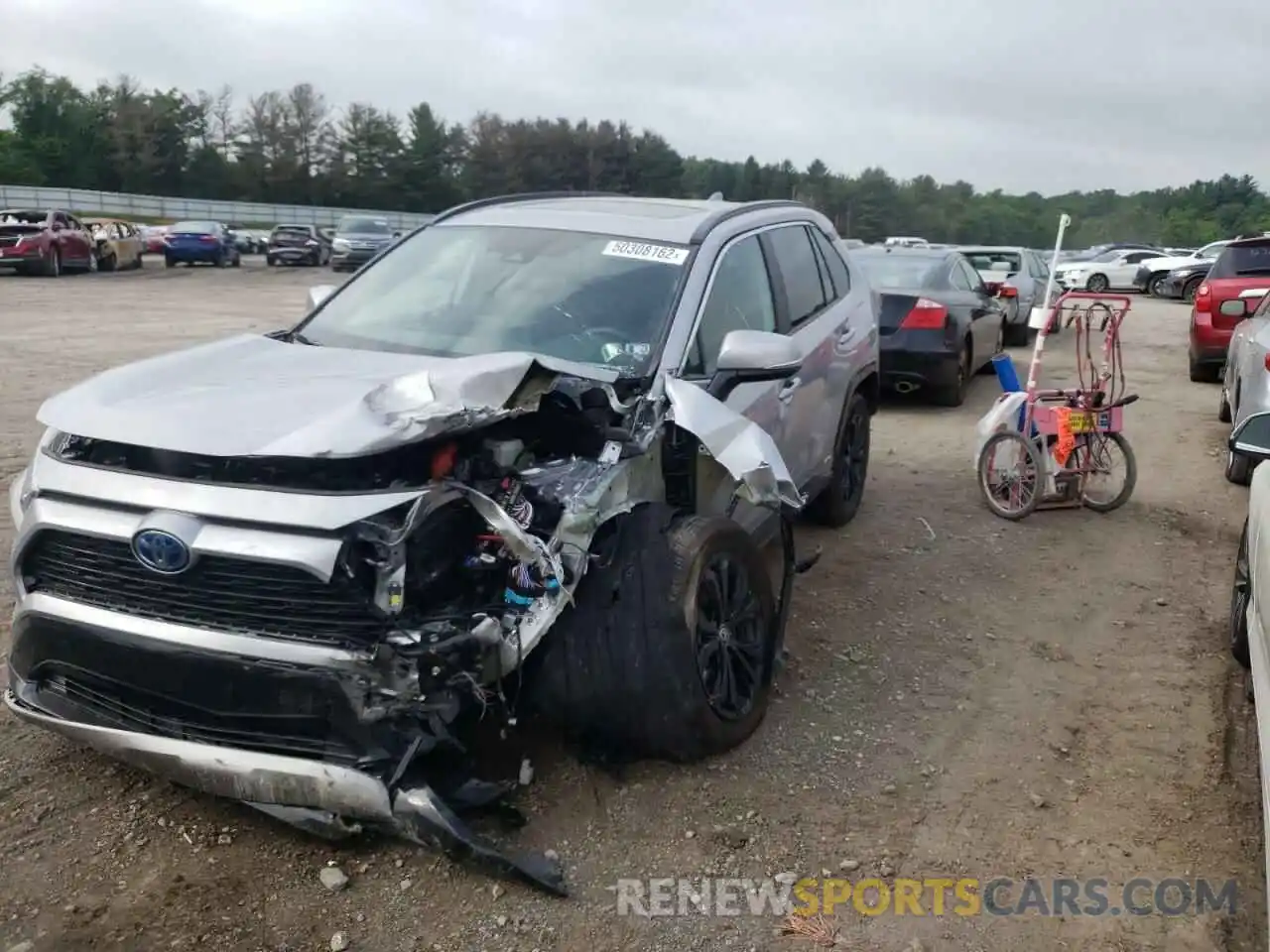 2 Photograph of a damaged car 4T3T6RFVXNU078405 TOYOTA RAV4 2022