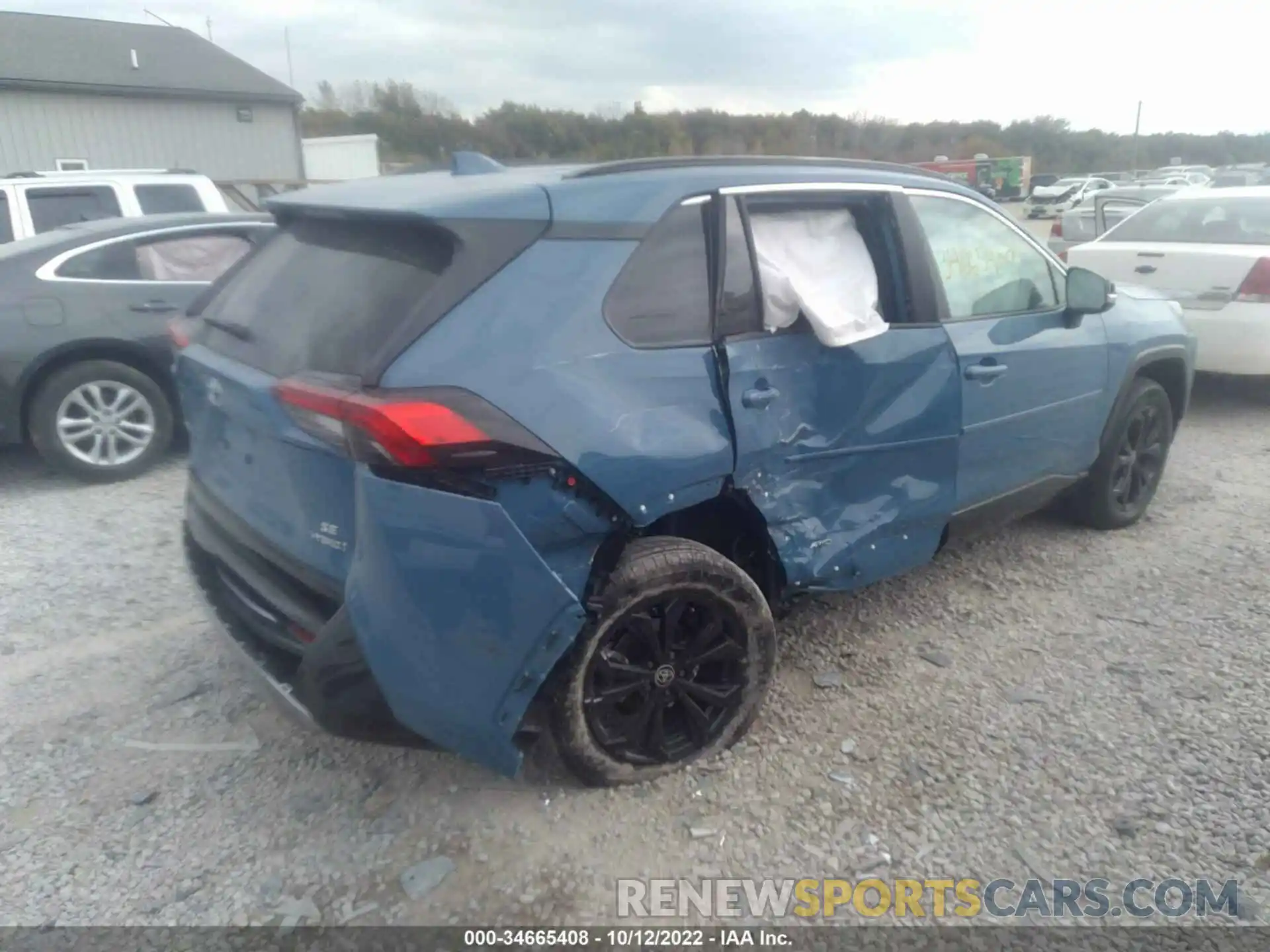 4 Photograph of a damaged car 4T3T6RFVXNU098637 TOYOTA RAV4 2022