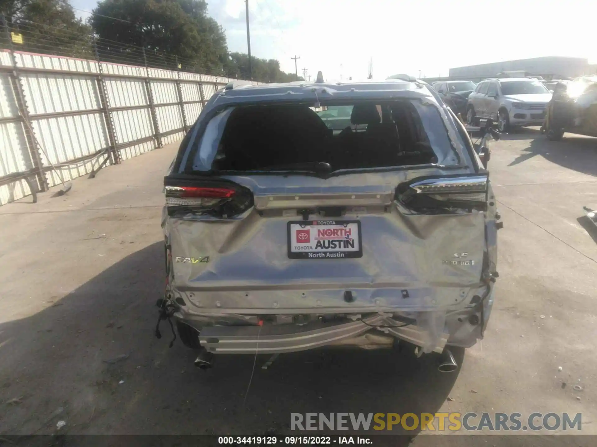 6 Photograph of a damaged car JTM16RFV1ND061495 TOYOTA RAV4 2022