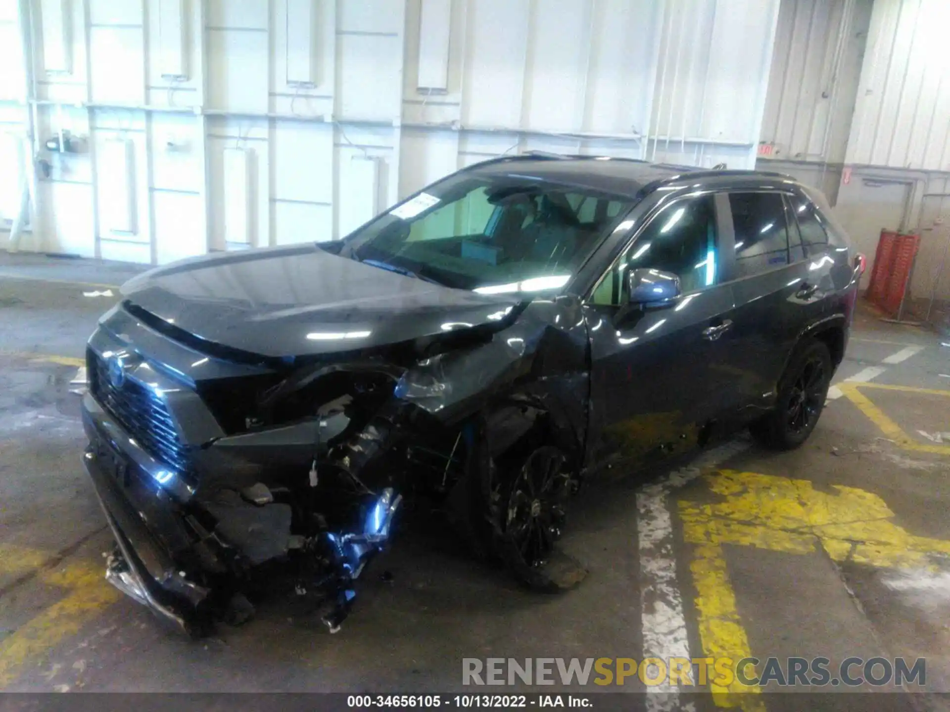 2 Photograph of a damaged car JTM16RFV1ND067569 TOYOTA RAV4 2022