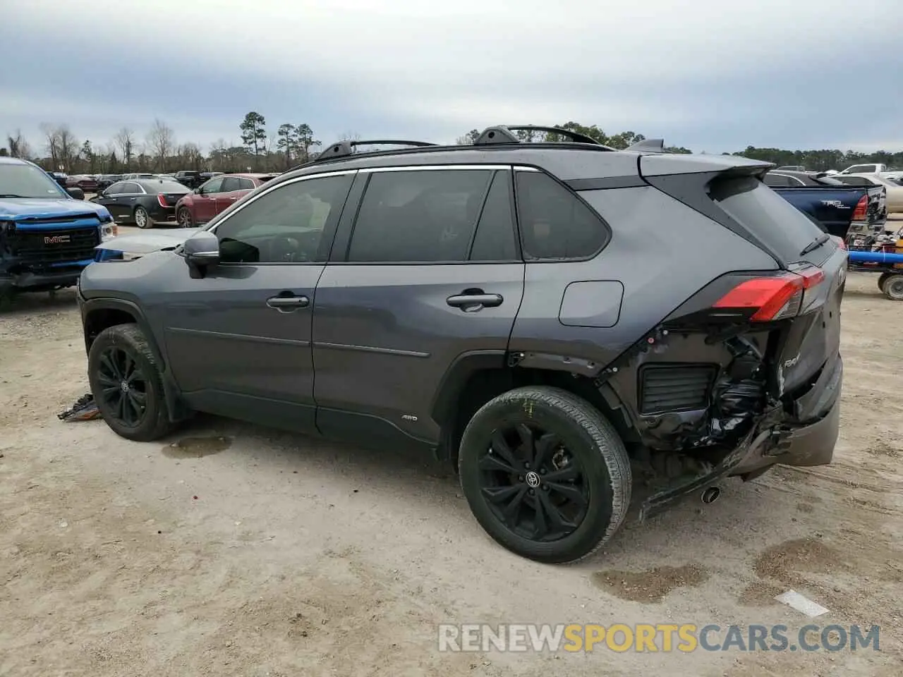 2 Photograph of a damaged car JTM16RFV1ND074425 TOYOTA RAV4 2022