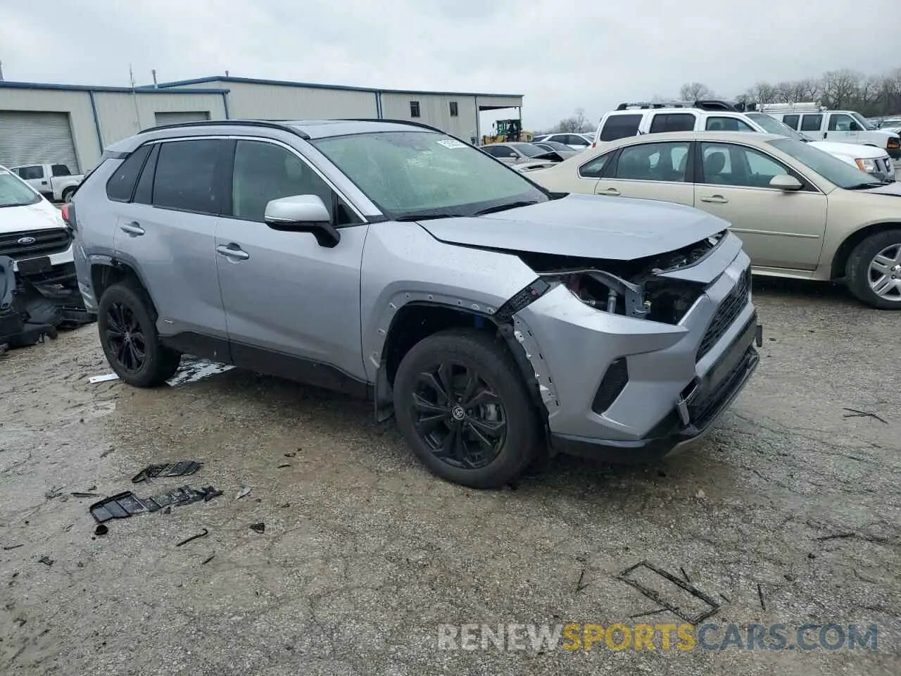 4 Photograph of a damaged car JTM16RFV6ND068927 TOYOTA RAV4 2022