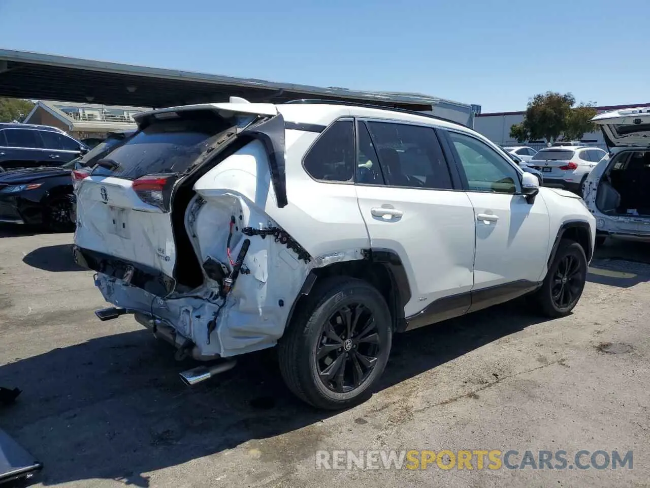 3 Photograph of a damaged car JTM16RFV7ND529357 TOYOTA RAV4 2022