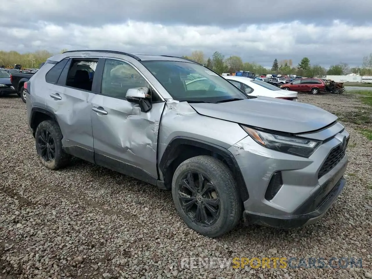 4 Photograph of a damaged car JTM16RFV8ND525897 TOYOTA RAV4 2022