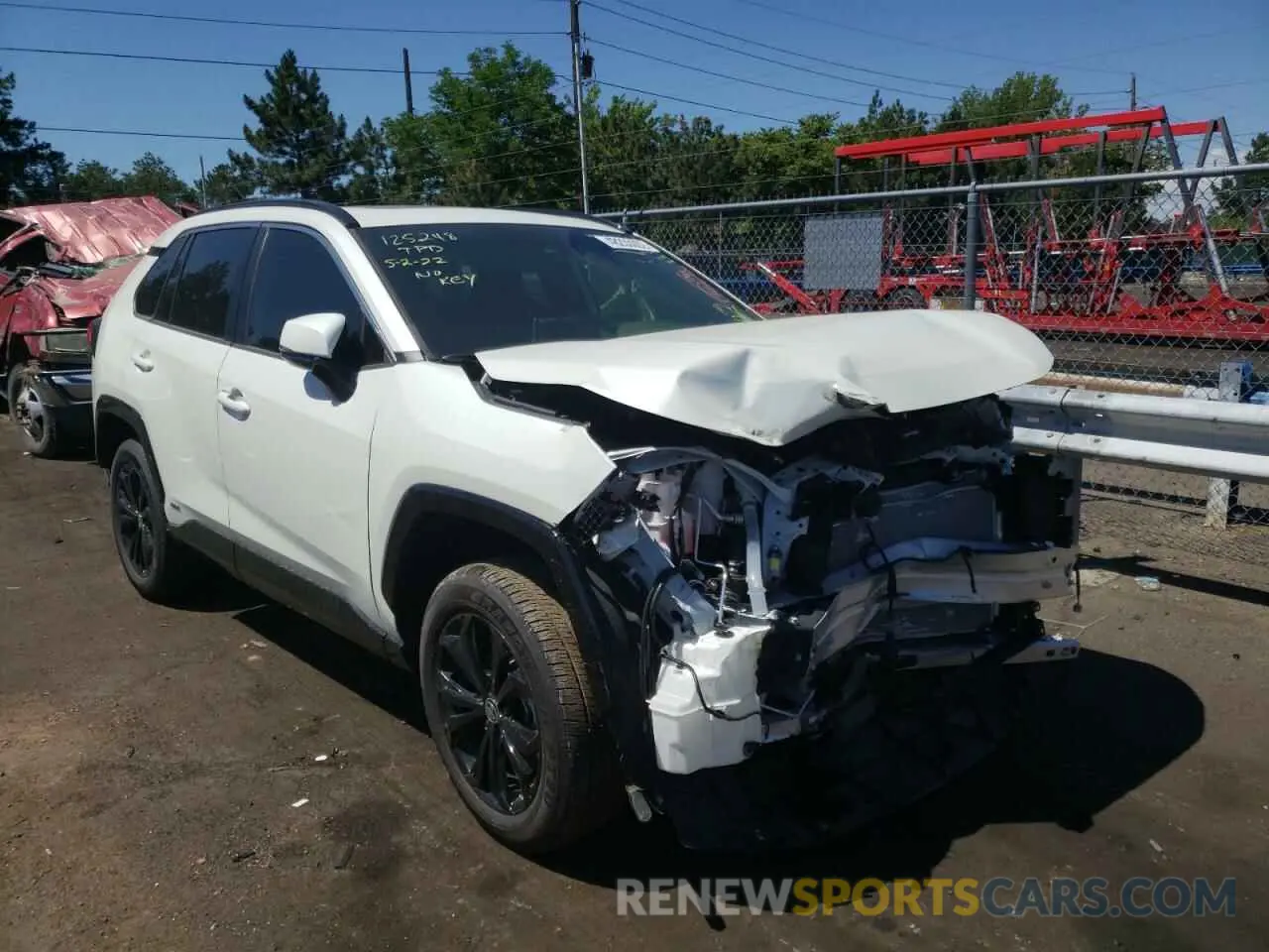 1 Photograph of a damaged car JTM16RFV8NJ015809 TOYOTA RAV4 2022