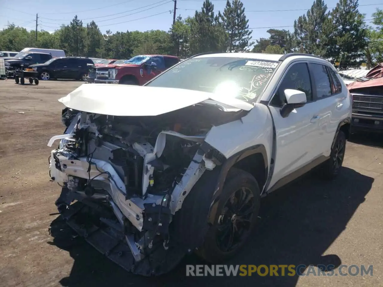 2 Photograph of a damaged car JTM16RFV8NJ015809 TOYOTA RAV4 2022
