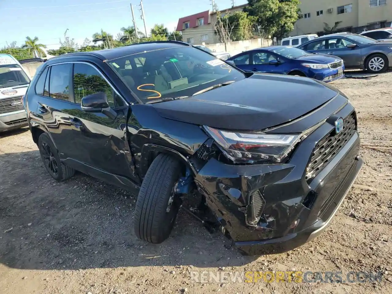 4 Photograph of a damaged car JTM16RFV9ND066878 TOYOTA RAV4 2022