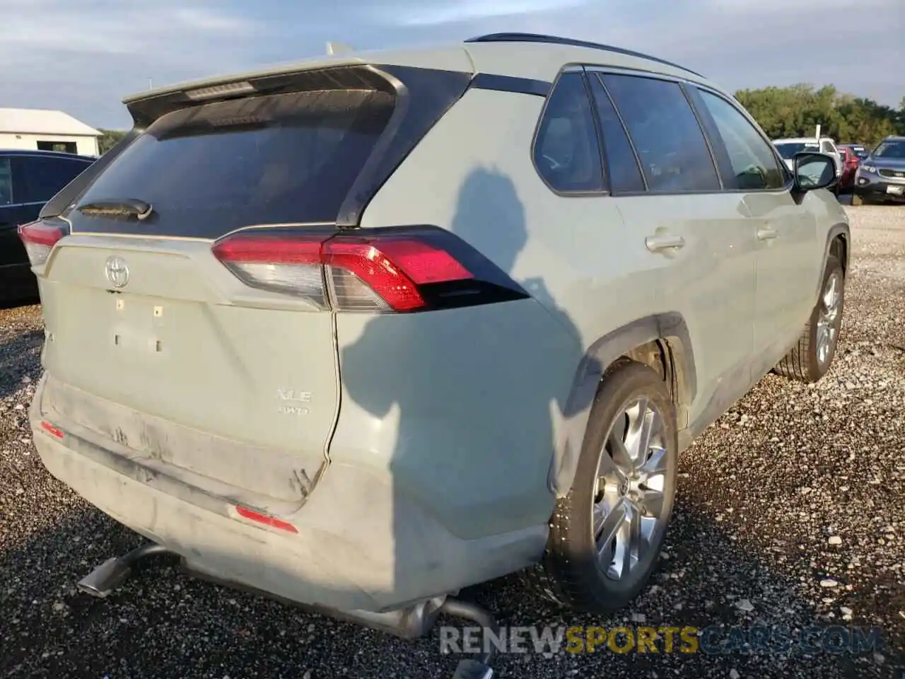 4 Photograph of a damaged car JTMA1RFV2ND086050 TOYOTA RAV4 2022