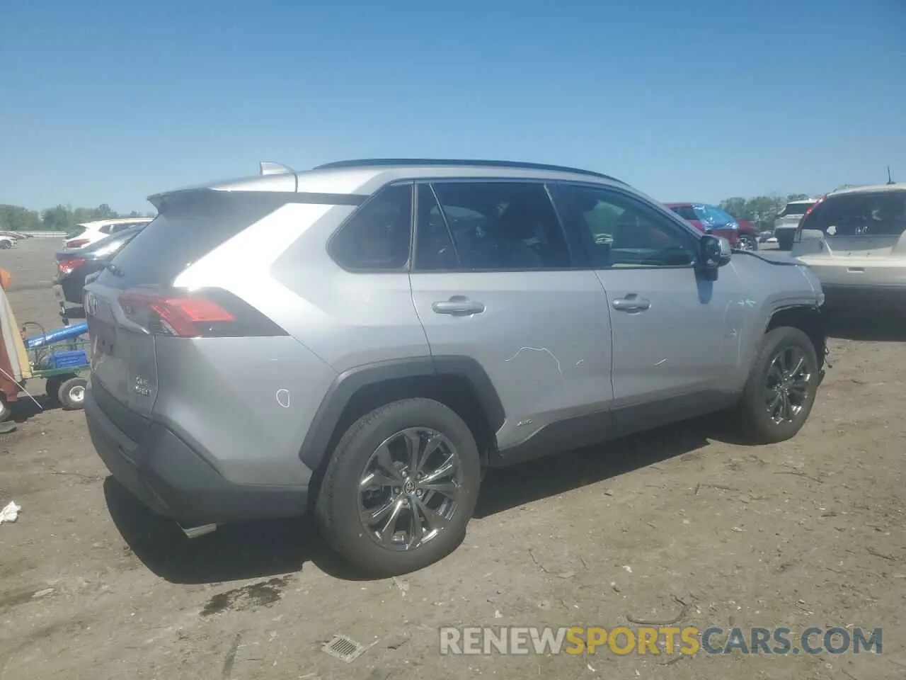 3 Photograph of a damaged car JTMB6RFV0ND520097 TOYOTA RAV4 2022
