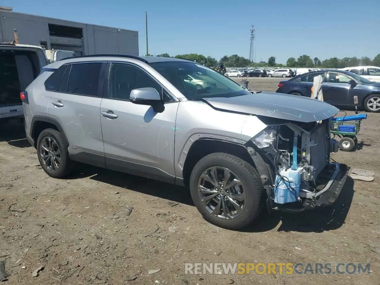4 Photograph of a damaged car JTMB6RFV0ND520097 TOYOTA RAV4 2022