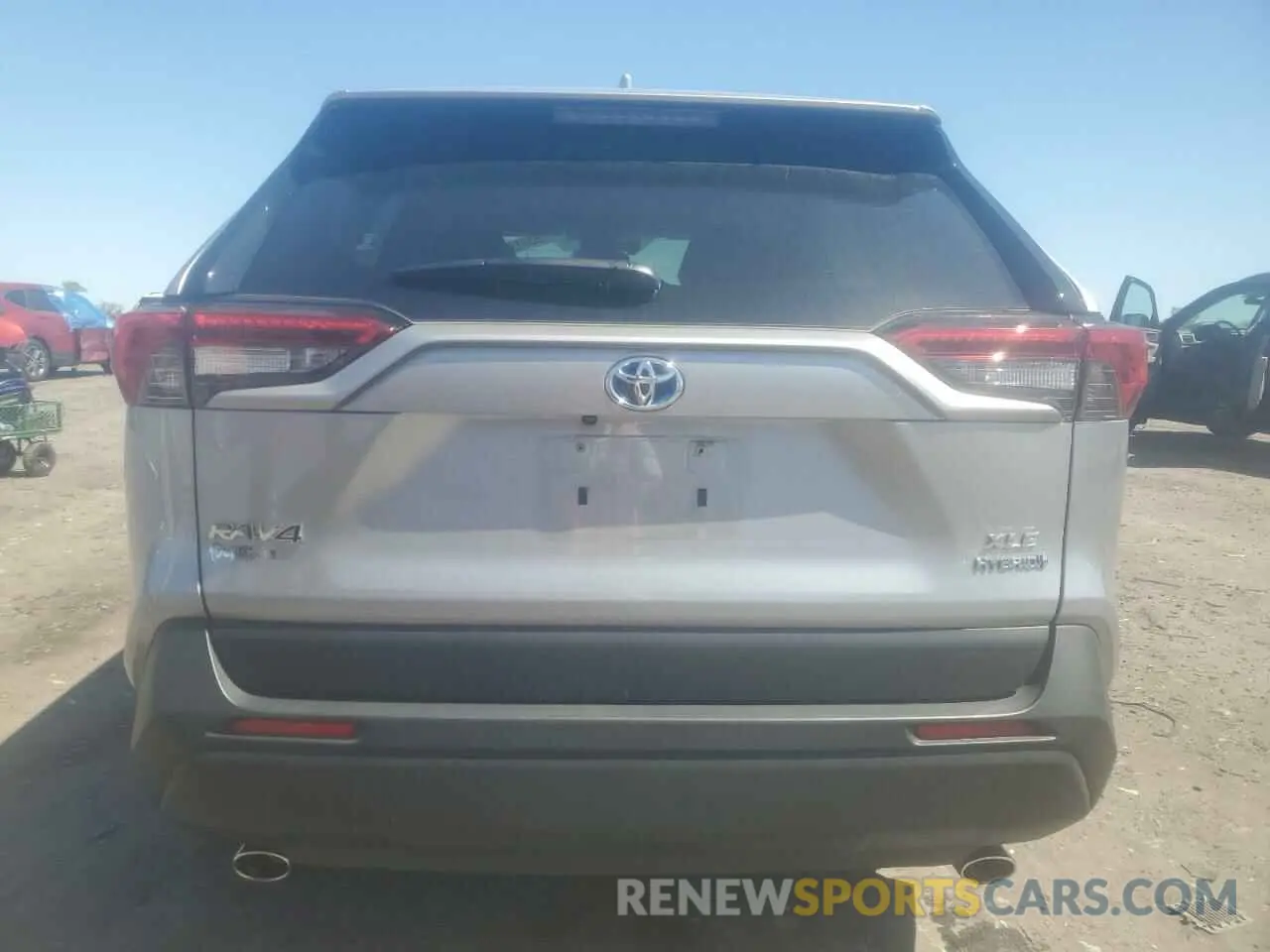 6 Photograph of a damaged car JTMB6RFV0ND520097 TOYOTA RAV4 2022