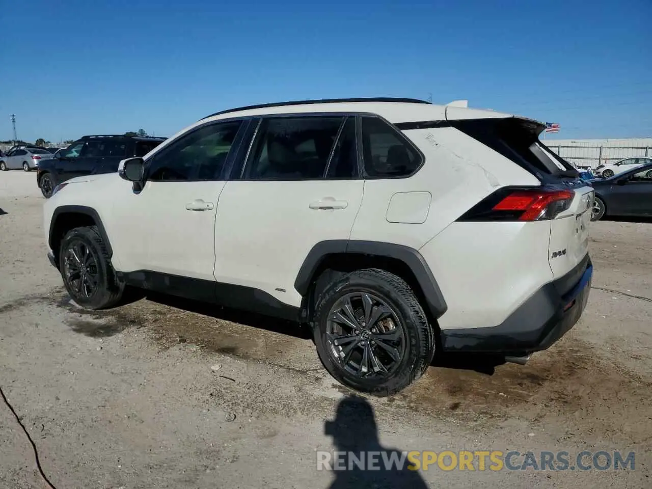 2 Photograph of a damaged car JTMB6RFV1ND533845 TOYOTA RAV4 2022