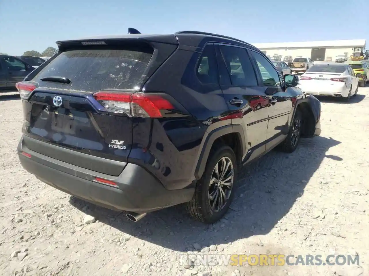 4 Photograph of a damaged car JTMB6RFV2ND049179 TOYOTA RAV4 2022