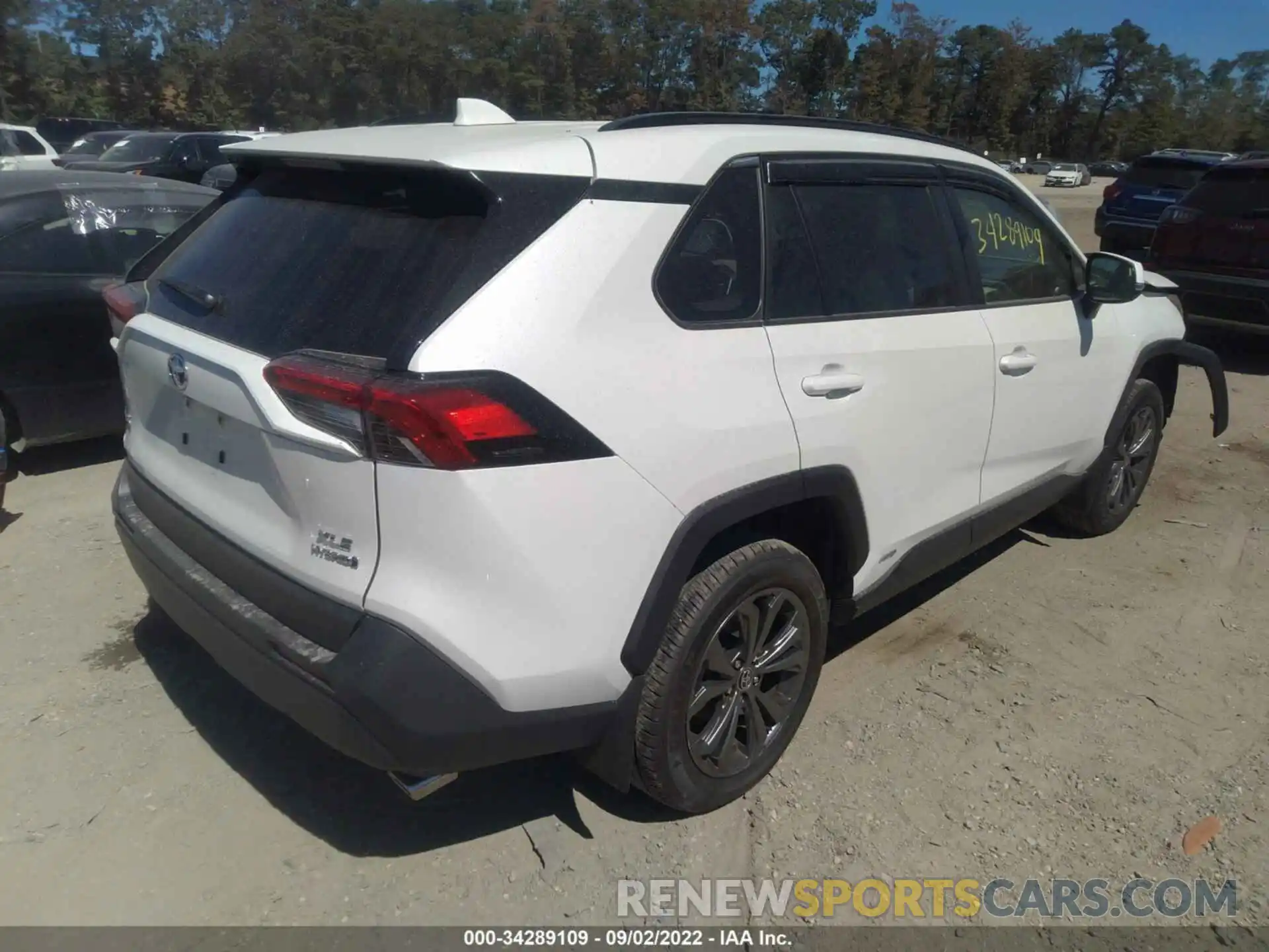 4 Photograph of a damaged car JTMB6RFV4ND054402 TOYOTA RAV4 2022