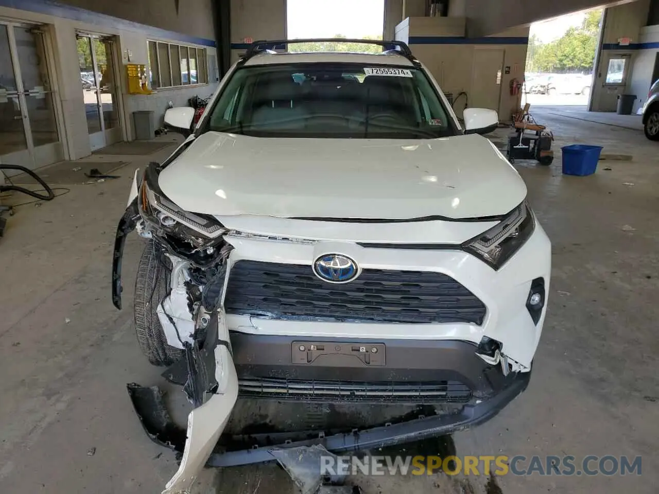 5 Photograph of a damaged car JTMB6RFV5ND518801 TOYOTA RAV4 2022