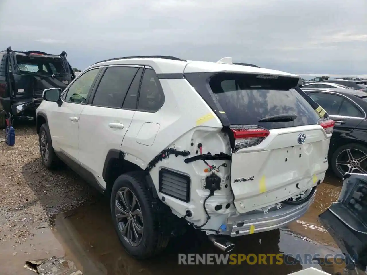 3 Photograph of a damaged car JTMB6RFV5ND527174 TOYOTA RAV4 2022