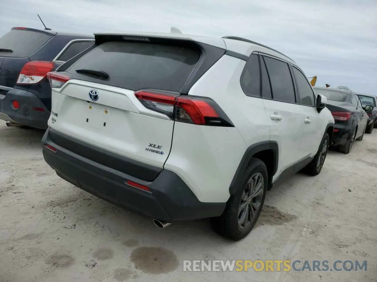 3 Photograph of a damaged car JTMB6RFV6ND078801 TOYOTA RAV4 2022
