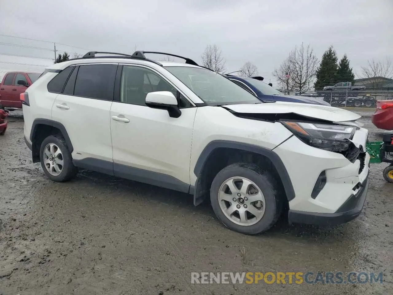 4 Photograph of a damaged car JTMB6RFV6ND530343 TOYOTA RAV4 2022