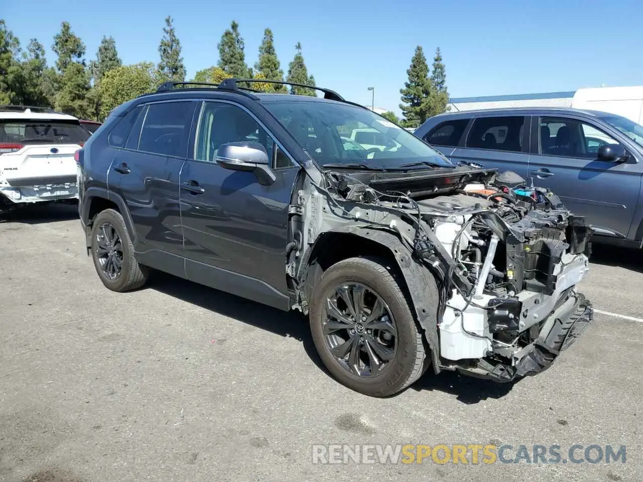 4 Photograph of a damaged car JTMB6RFV7ND054104 TOYOTA RAV4 2022
