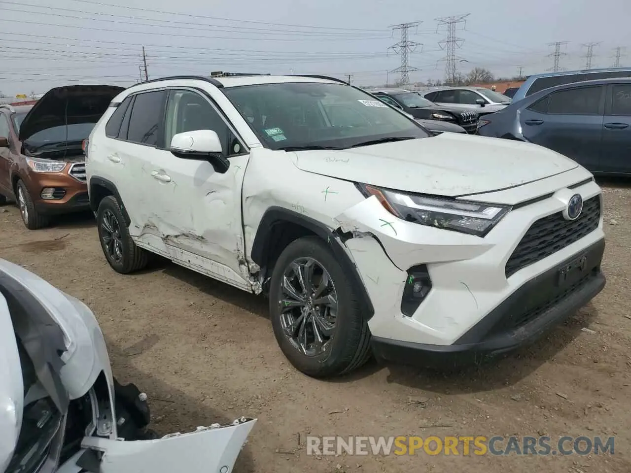 4 Photograph of a damaged car JTMB6RFV8NJ013708 TOYOTA RAV4 2022