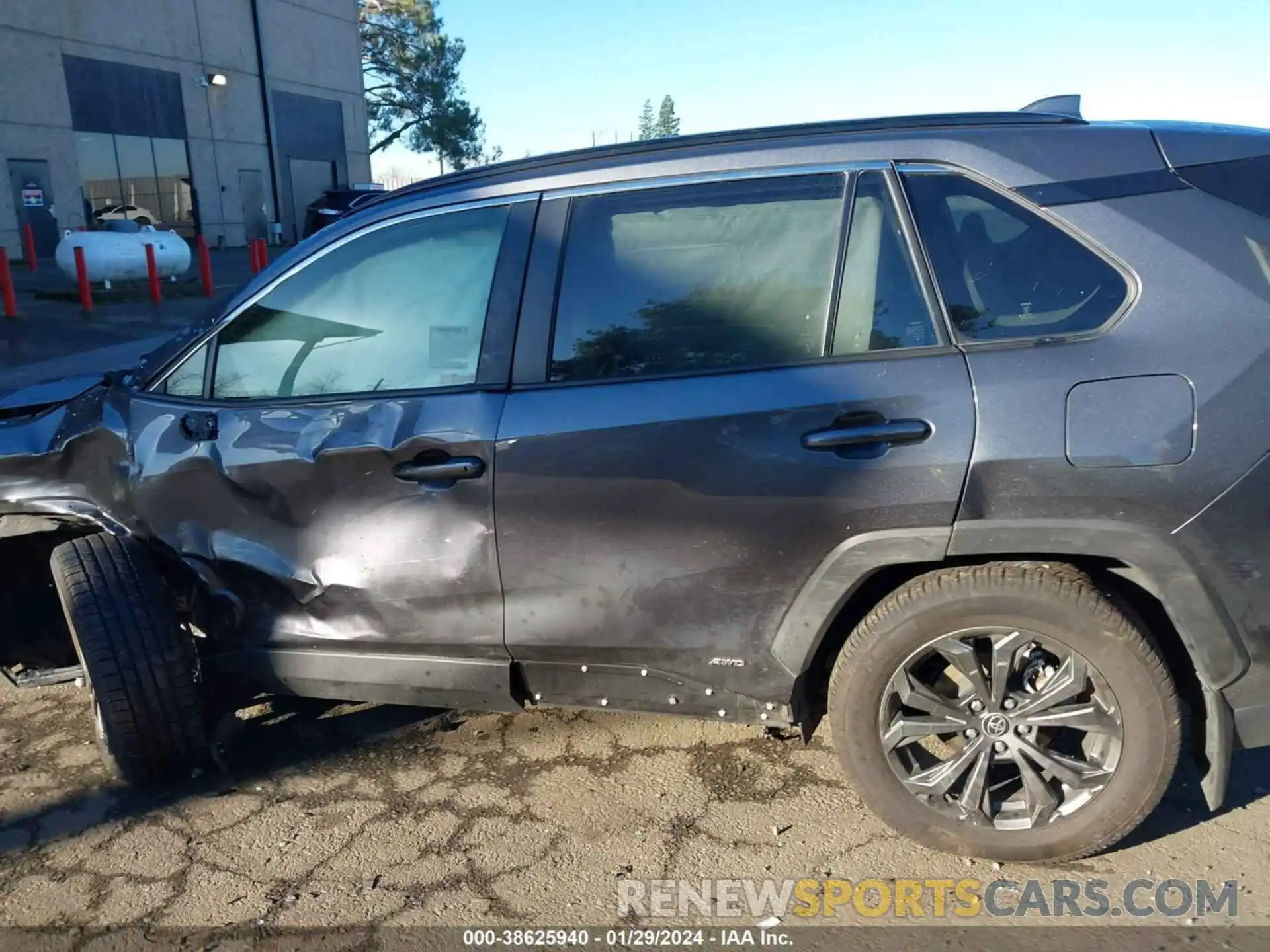 14 Photograph of a damaged car JTMB6RFVXND063704 TOYOTA RAV4 2022