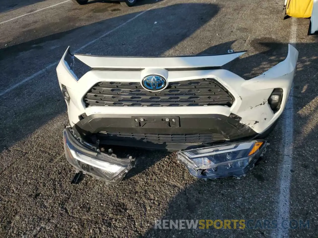 13 Photograph of a damaged car JTMB6RFVXND525016 TOYOTA RAV4 2022