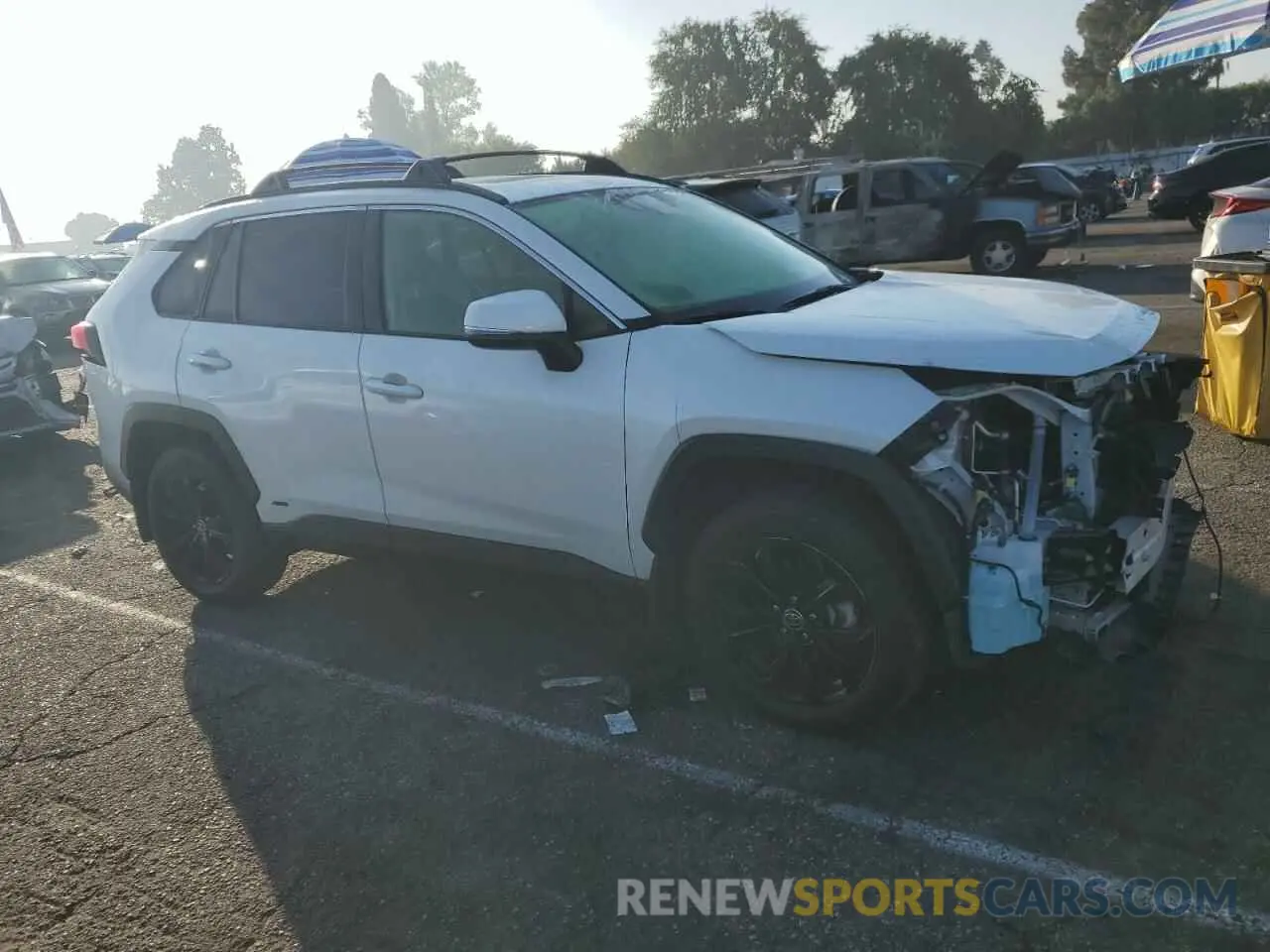 4 Photograph of a damaged car JTMB6RFVXND525016 TOYOTA RAV4 2022