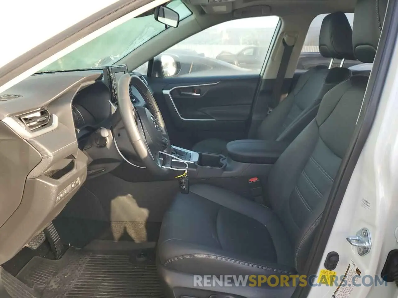 7 Photograph of a damaged car JTMB6RFVXND525016 TOYOTA RAV4 2022