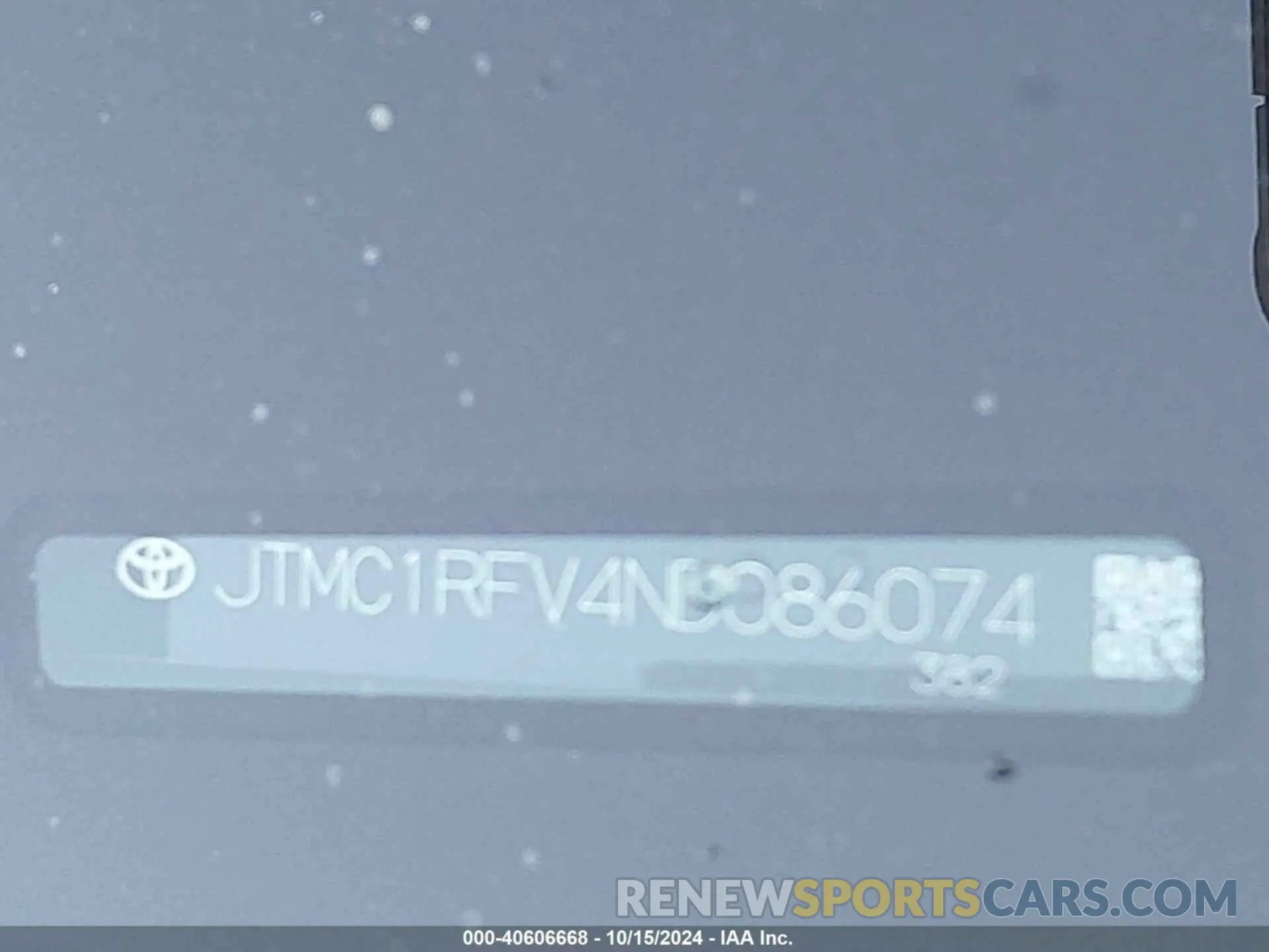 17 Photograph of a damaged car JTMC1RFV4ND086074 TOYOTA RAV4 2022