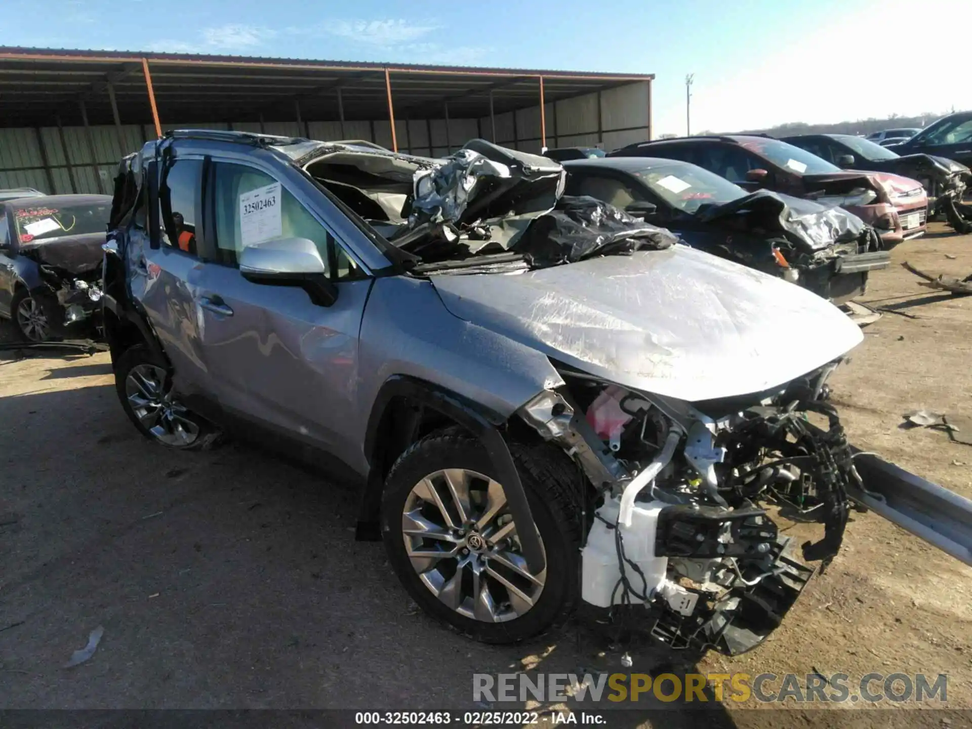 1 Photograph of a damaged car JTMC1RFV4ND086673 TOYOTA RAV4 2022