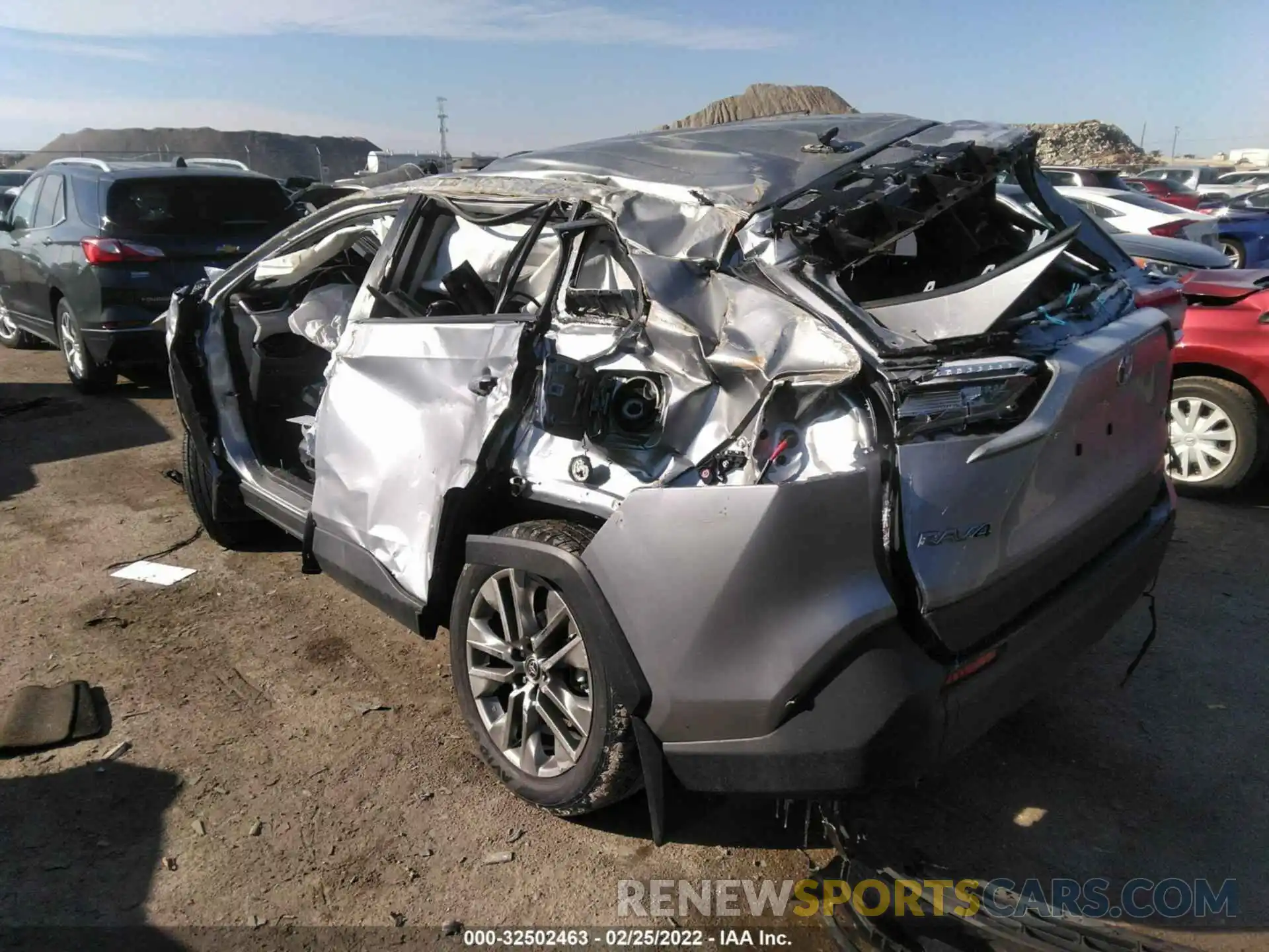 3 Photograph of a damaged car JTMC1RFV4ND086673 TOYOTA RAV4 2022