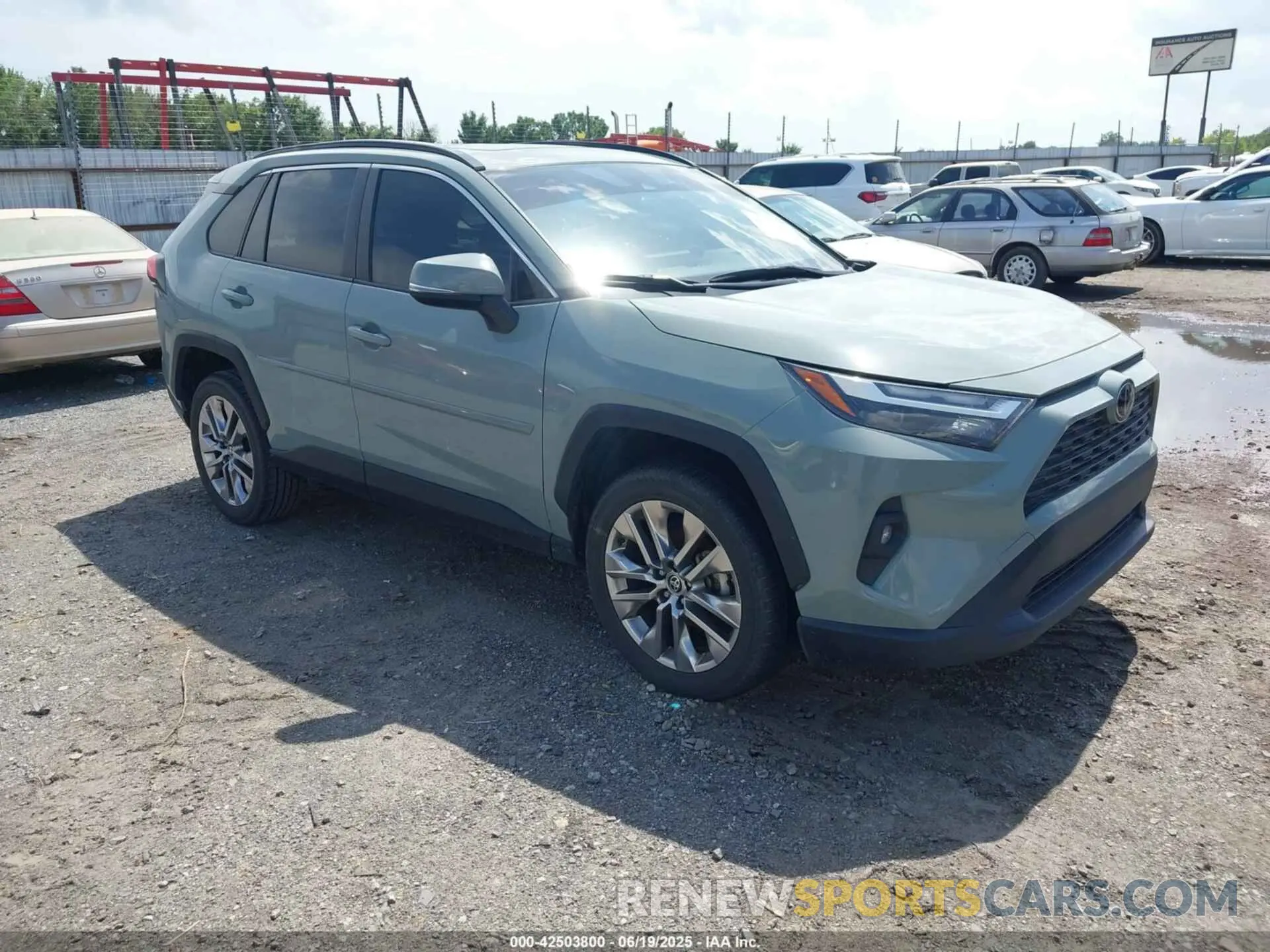 1 Photograph of a damaged car JTMC1RFV6ND087811 TOYOTA RAV4 2022
