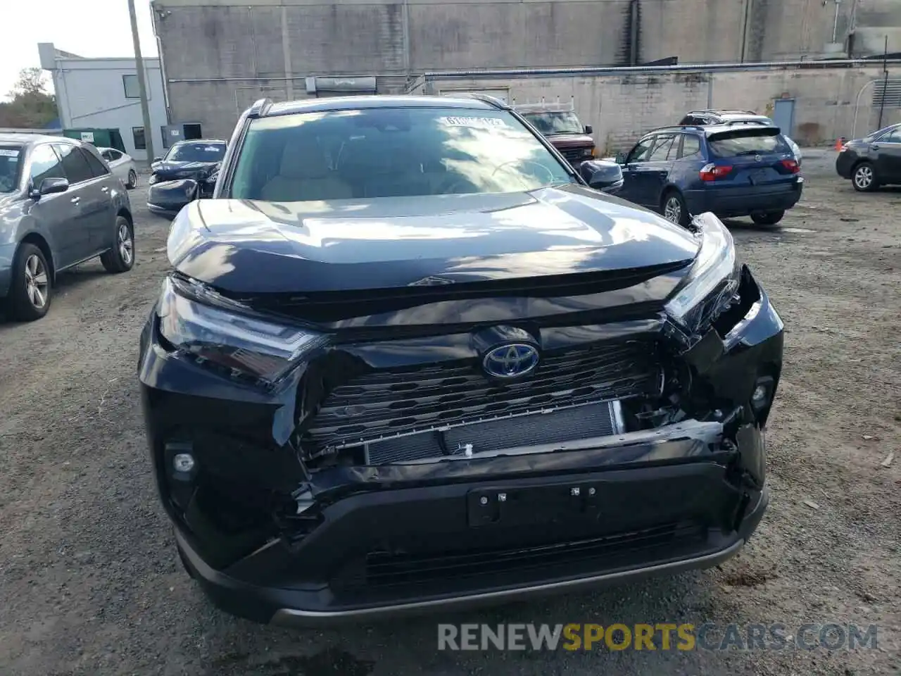 9 Photograph of a damaged car JTMD6RFV0ND069262 TOYOTA RAV4 2022