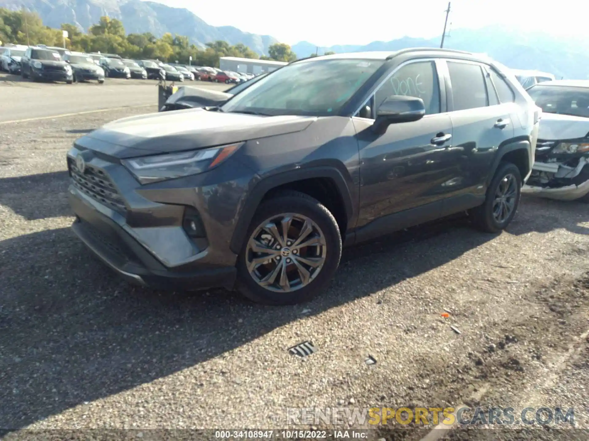 2 Photograph of a damaged car JTMD6RFV1ND060456 TOYOTA RAV4 2022