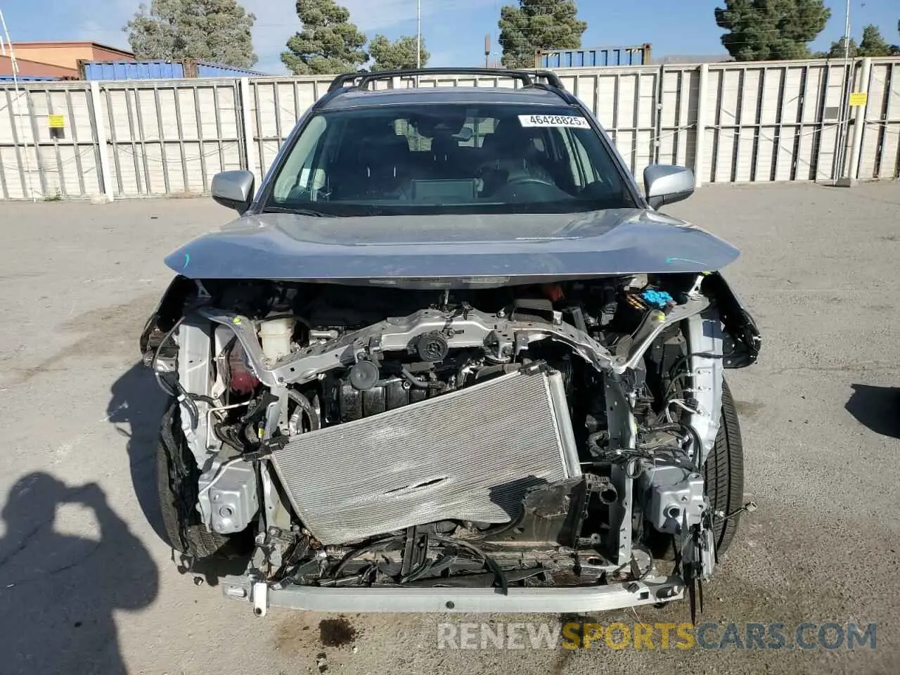 5 Photograph of a damaged car JTMD6RFV7ND060817 TOYOTA RAV4 2022