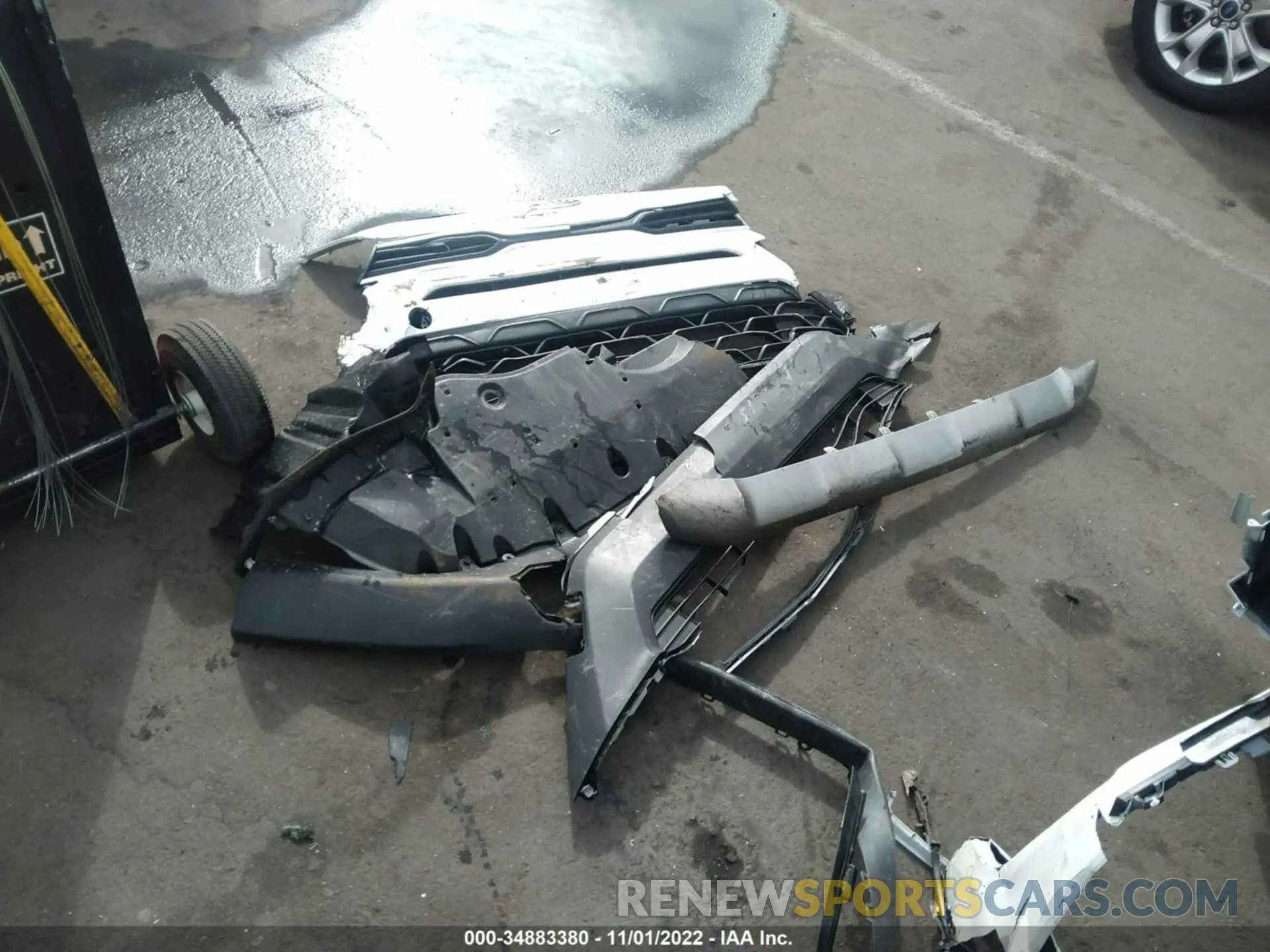 11 Photograph of a damaged car JTMD6RFV7ND526357 TOYOTA RAV4 2022
