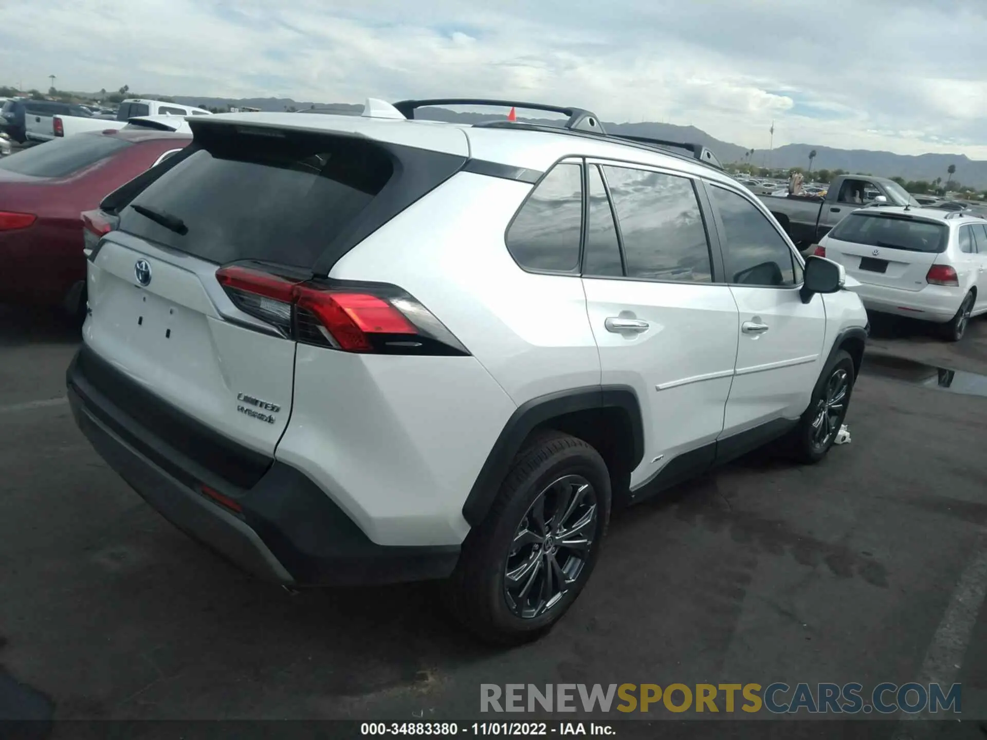 4 Photograph of a damaged car JTMD6RFV7ND526357 TOYOTA RAV4 2022