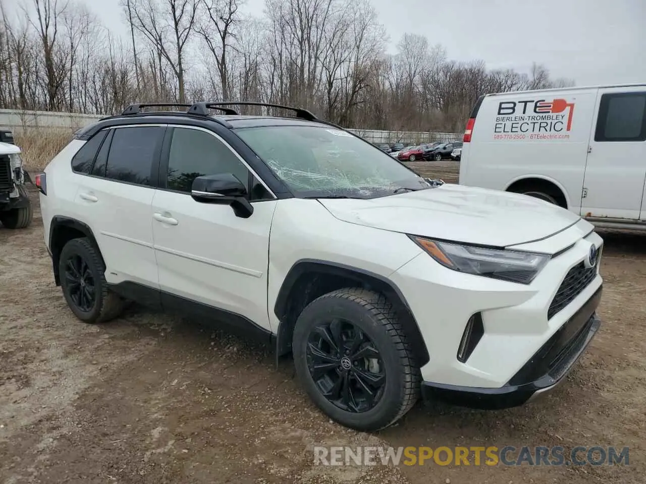 4 Photograph of a damaged car JTME6RFV5ND535188 TOYOTA RAV4 2022