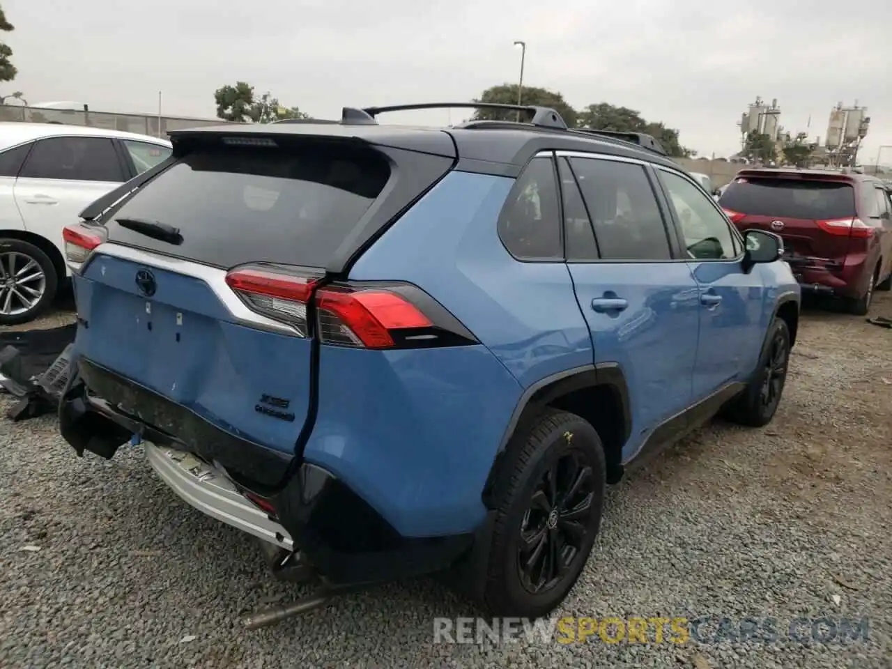 4 Photograph of a damaged car JTME6RFV7ND527786 TOYOTA RAV4 2022