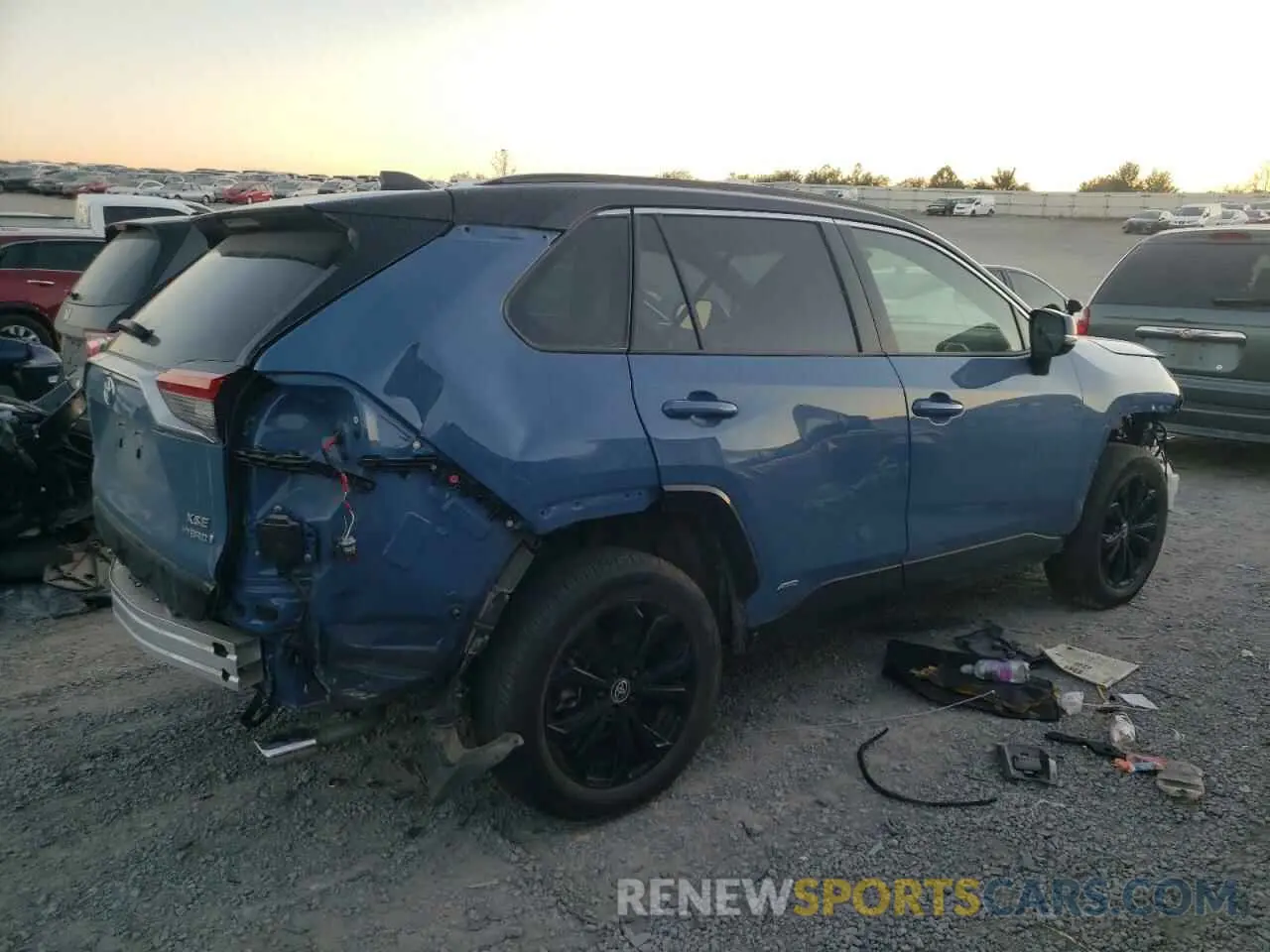 3 Photograph of a damaged car JTME6RFV9ND526848 TOYOTA RAV4 2022