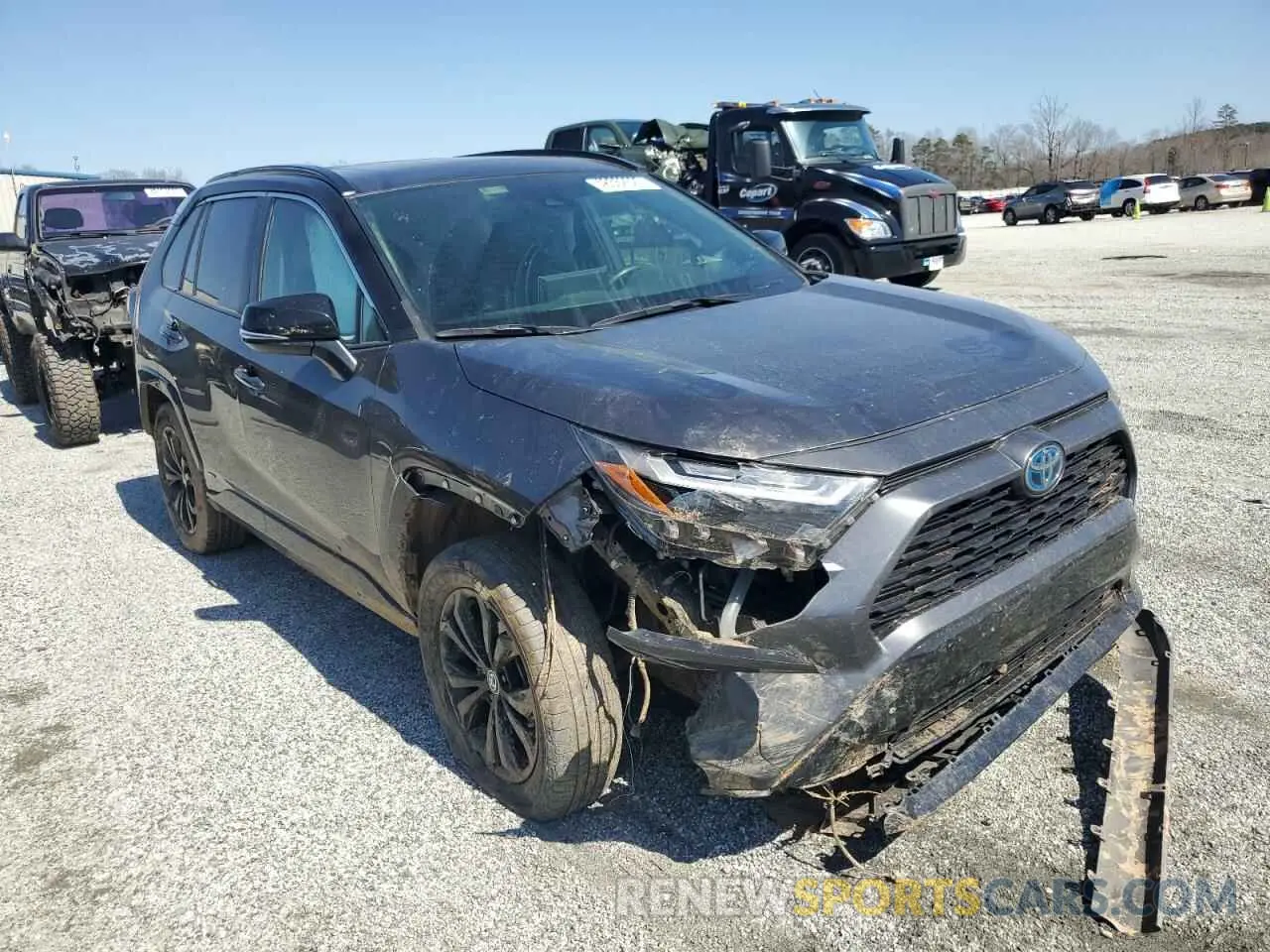 4 Photograph of a damaged car JTME6RFVXNJ013089 TOYOTA RAV4 2022