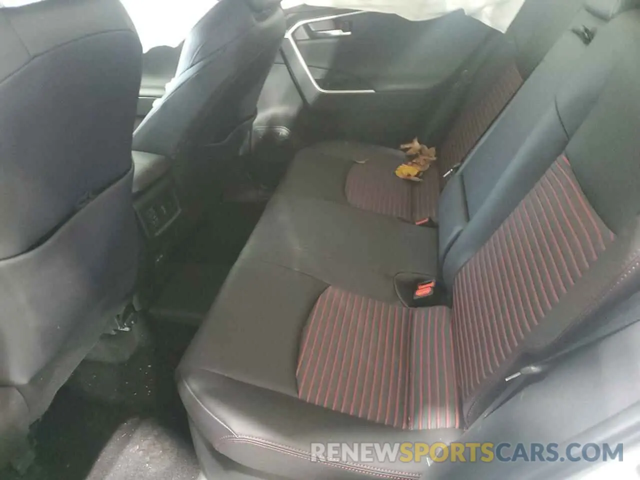 11 Photograph of a damaged car JTMEB3FV0ND089833 TOYOTA RAV4 2022